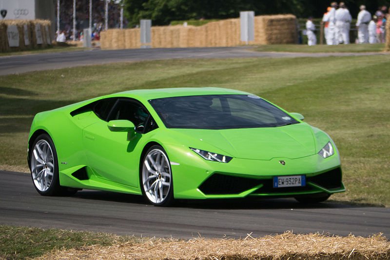 800px-2015_Lamborghini_Huracan_LP610-4_(19884965832)